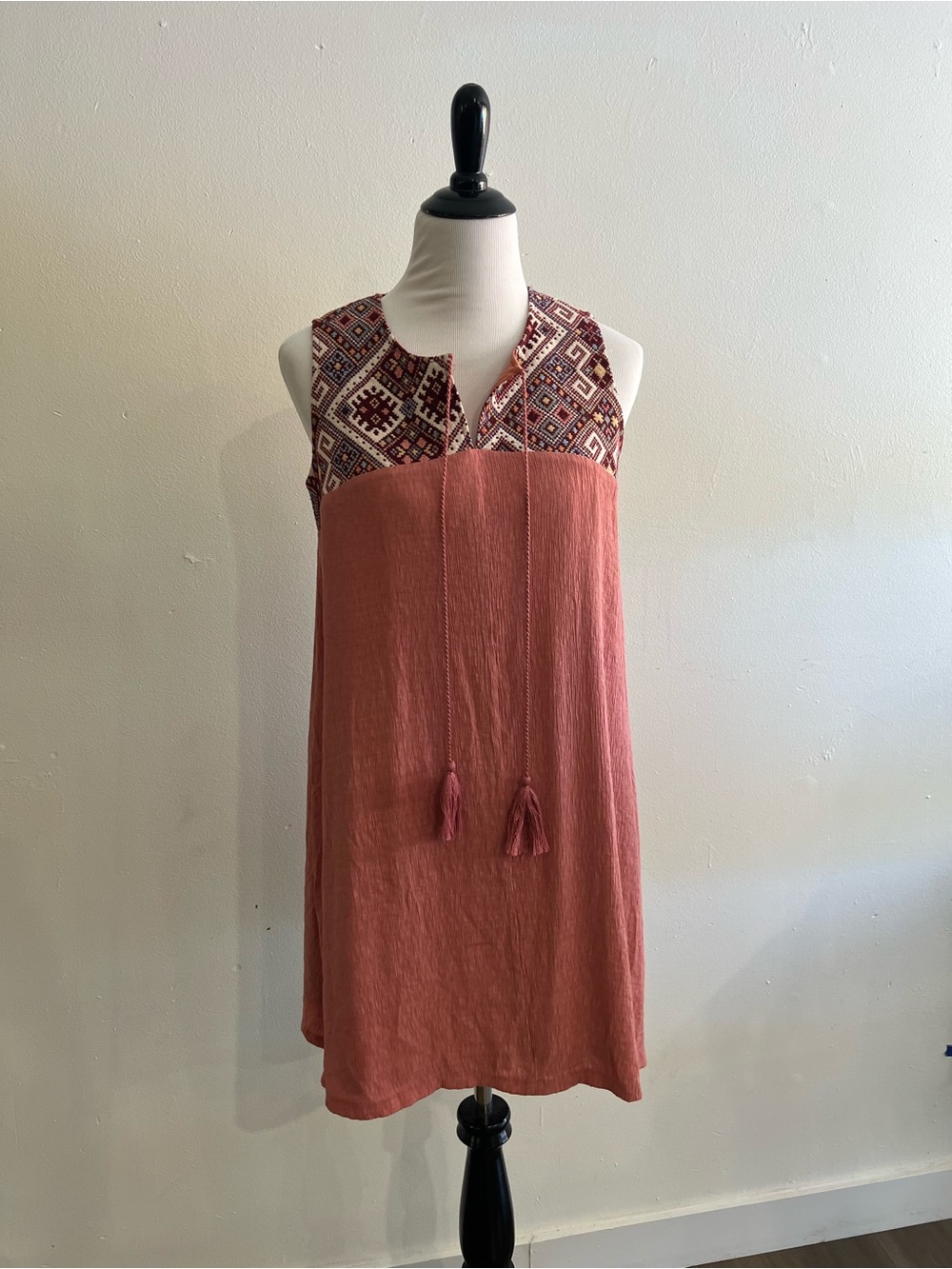 Simply Noelle Dusty Rose textured dress with Multicolor tapestry Woven accent